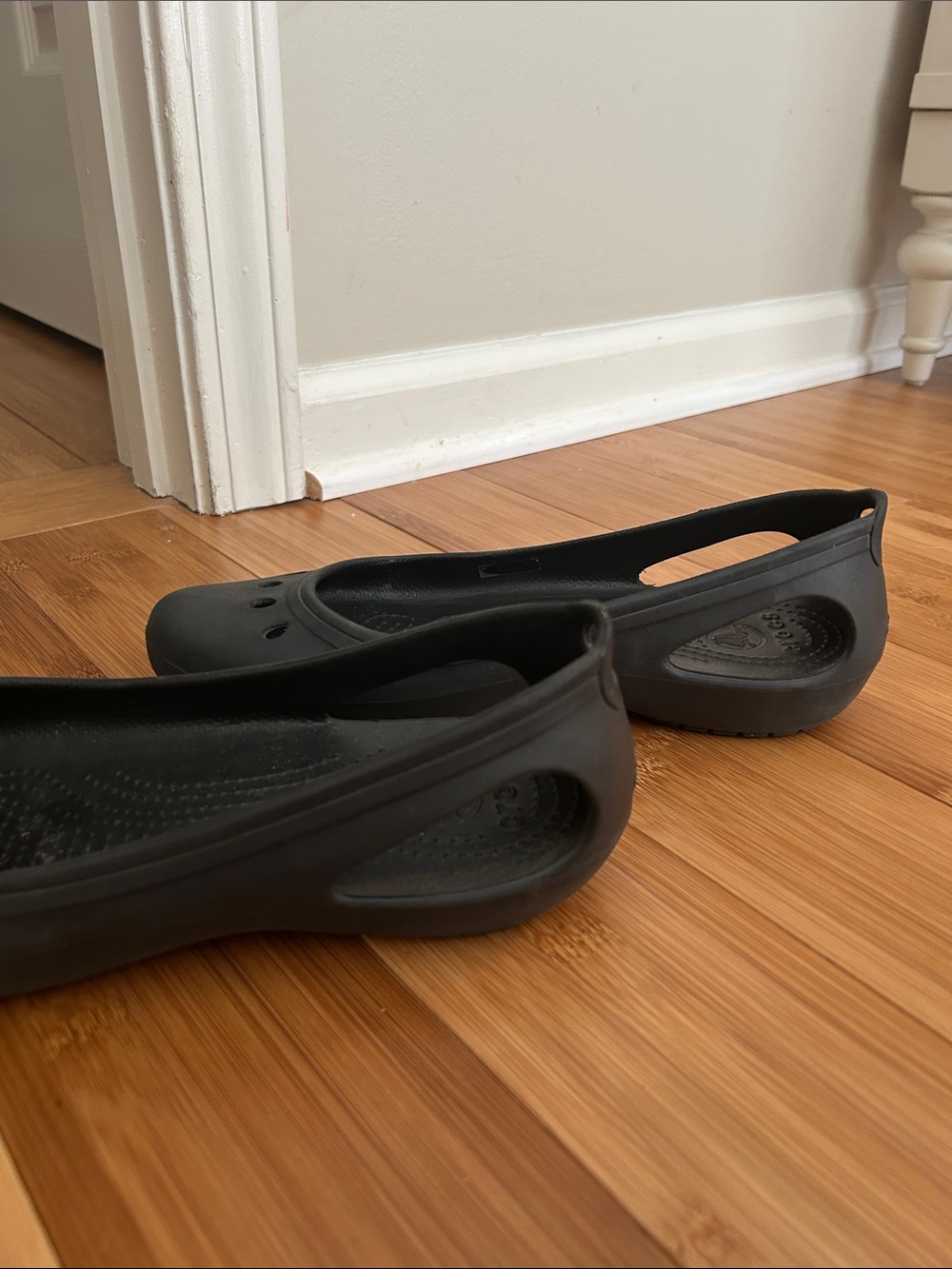 CROCS Women's Black Slip-On Ballet Flats Mary Jane - Picture 3 of 5